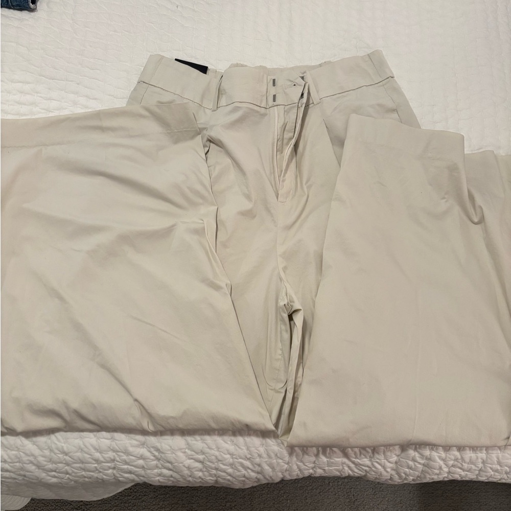 Banana Republic Cream Wide Leg trousers